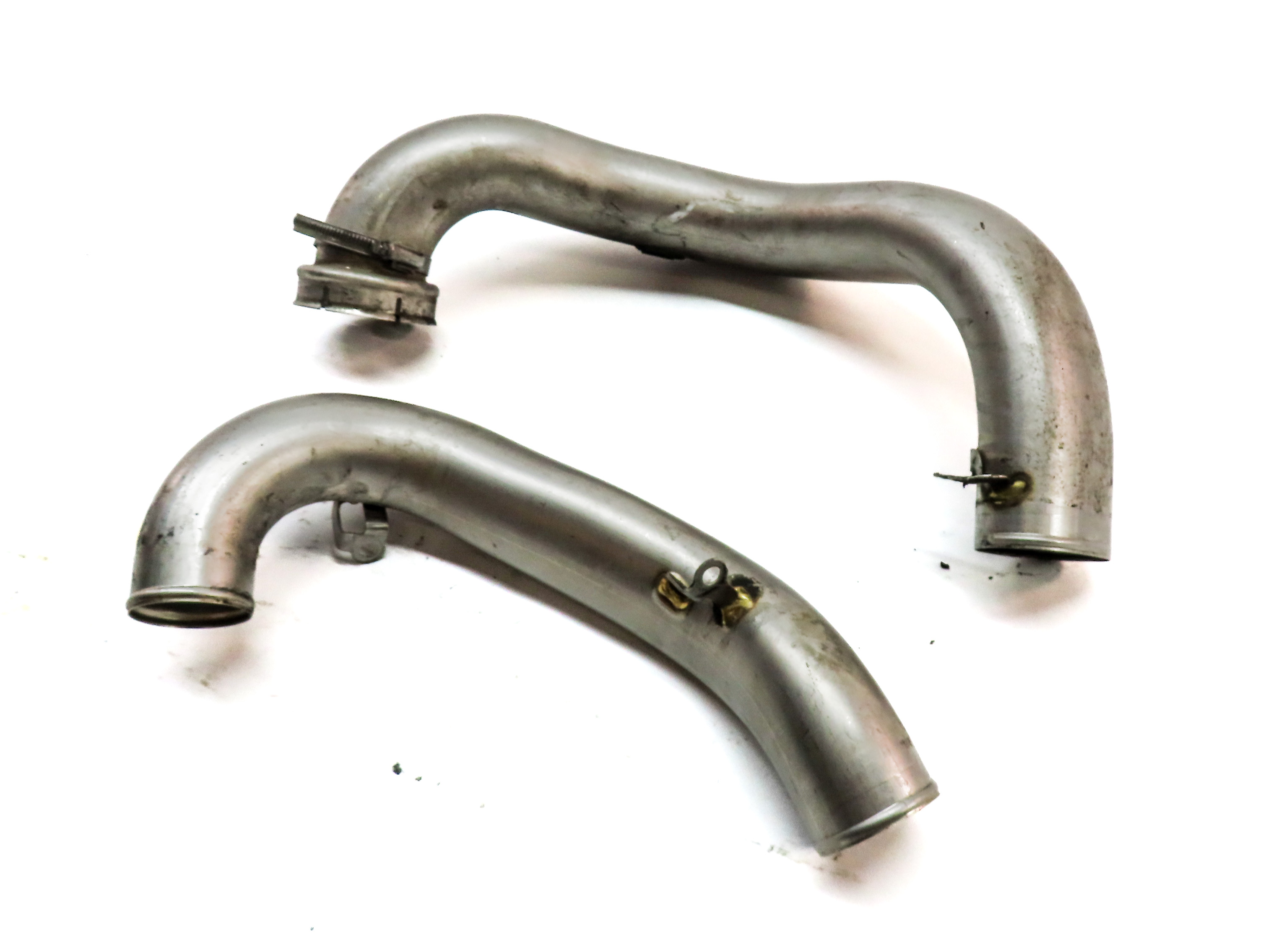 2014 MERCEDES GL450 (X166) 4.6L V8 TWIN TURBO ENGINE LEFT AIR INTAKE PIPE SET-2 — exact item pictured